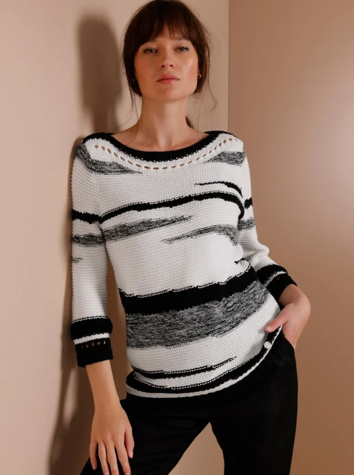 3/4 Arm-Pullover mit platziertem Lochmuster
