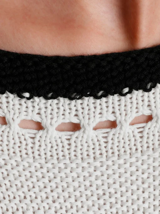 3/4 Arm-Pullover mit platziertem Lochmuster