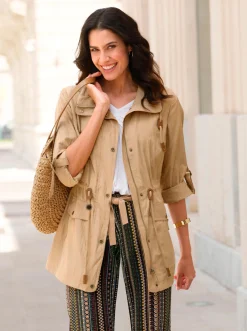 Übergangsjacke mit regulierbarem Taillenbund