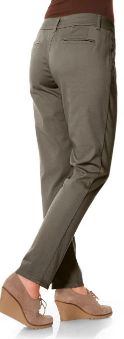 Chinohose in Karotten-Form