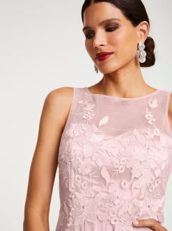 Cocktailkleid mit Blütenstickerei, ärmellos