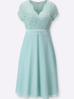 Cocktailkleid mit kunstvollem Spitzeneinsatz
