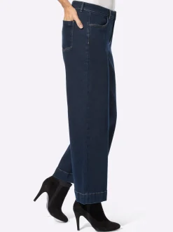 Culotte mit Schmuckknopf vorne