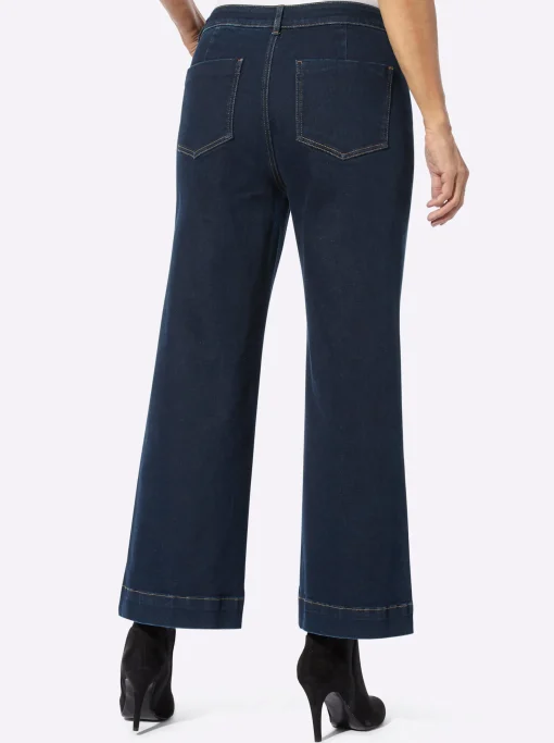 Culotte mit Schmuckknopf vorne