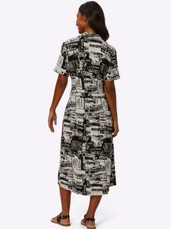 Druckkleid mit Bindegürtel