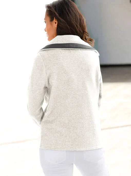 Fleecejacke mit schrägen Reißverschluss-Taschen