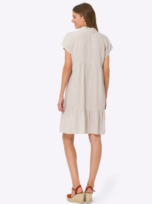Freizeitkleid mit Horn-Optik-Knöpfen
