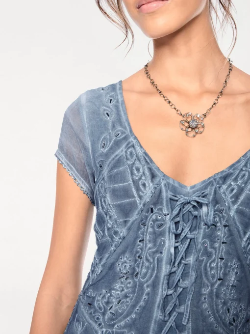 Freizeitkleid mit Stickerei