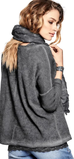 2-in-1-Shirt mit Schal