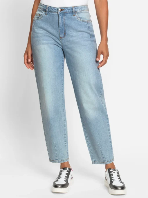 Jeans im Mom-Schnitt