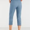 3/4-Jeans mit Bändchen-Verzierung