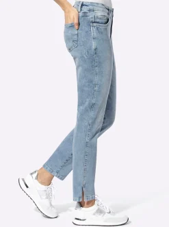 Jeans mit kleinen Seitenschlitzen