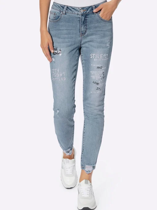 Jeans mit Lettering