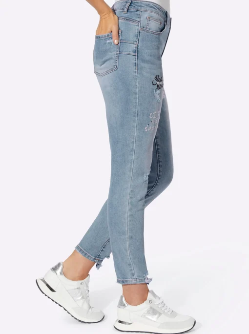 Jeans mit Lettering