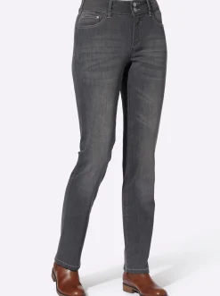 Jeans mit Nieten an den Taschen