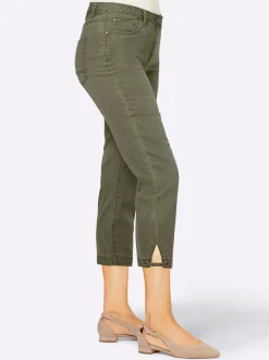 Jeans mit Schlitz und Ösen