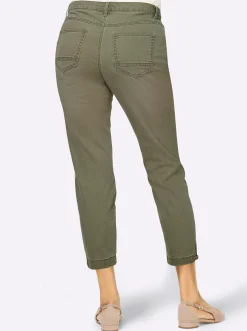 Jeans mit Schlitz und Ösen