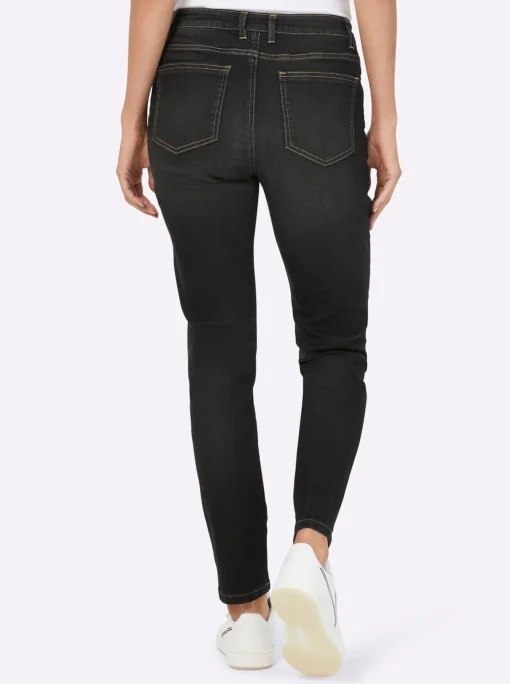 Jeans mit Teilnungsnähten