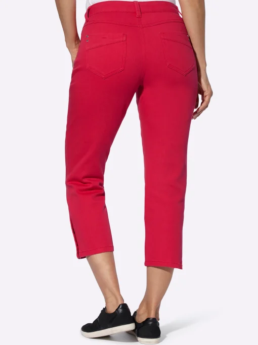 7/8-Jeans mit Zierknöpfen am Beinabschluss