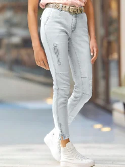 Jeans mit Zipper-Applikation