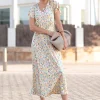 Jerseykleid mit Smok-Partie hinten