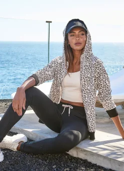 Kapuzensweatjacke
