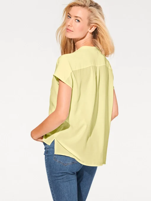 Kurzarm-Bluse in Oversize-Passform