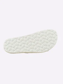 Pantolette mit Details in Bast-Optik