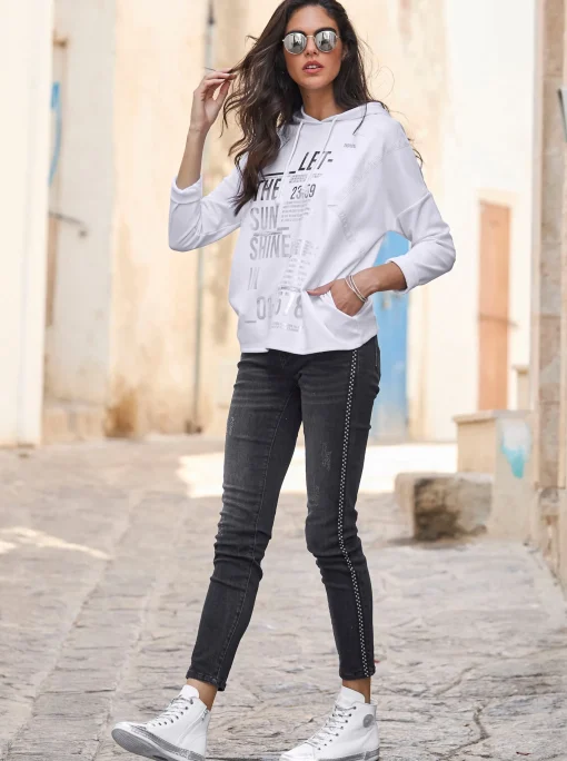 5-Pocket-Jeans mit Nieten-Verzierung seitlich