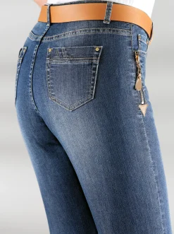 5-Pocket-Jeans mit Reißverschluss und Lederimitat-Anhänger