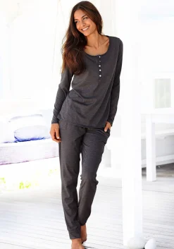 Pyjama