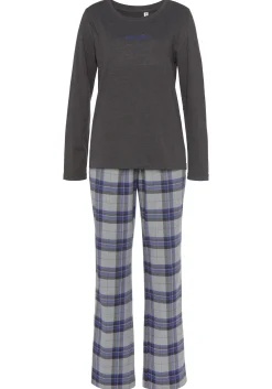 Pyjama
