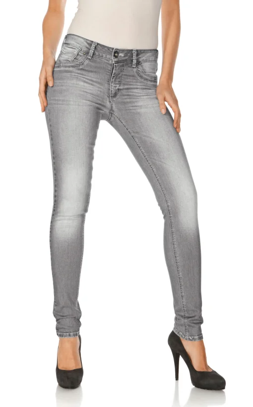Röhrenjeans