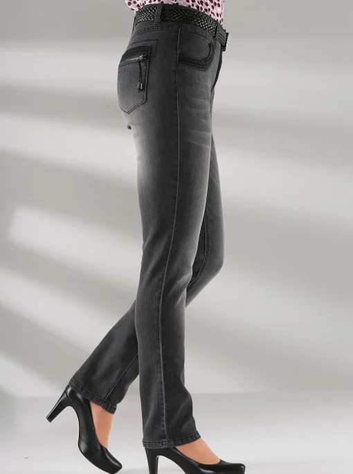 Röhrenjeans mit Zipper an Gesäßtaschen