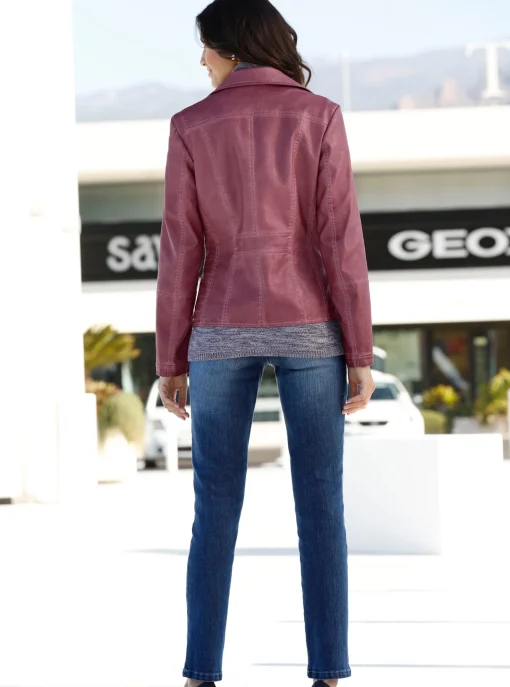 Röhrenjeans mit Zipper an Gesäßtaschen