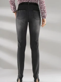 Röhrenjeans mit Zipper an Gesäßtaschen