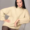 Rollkragenpullover mit Zopfmuster und Rollkanten an den Ärmeln