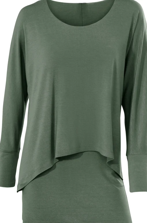 Rundhalsshirt mit Fledermaus-Ärmeln