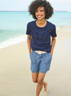 Rundhalsshirt mit Zierperlen