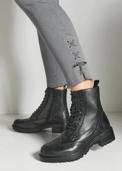 Schnürboots