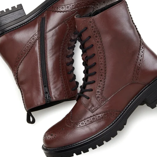 Schnürboots