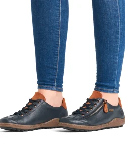 Schnürschuh