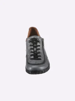 Schnürschuh