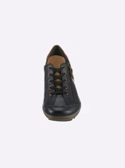 Schnürschuh