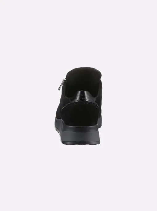 Schnürschuh