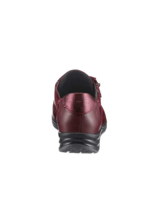 Schnürschuh