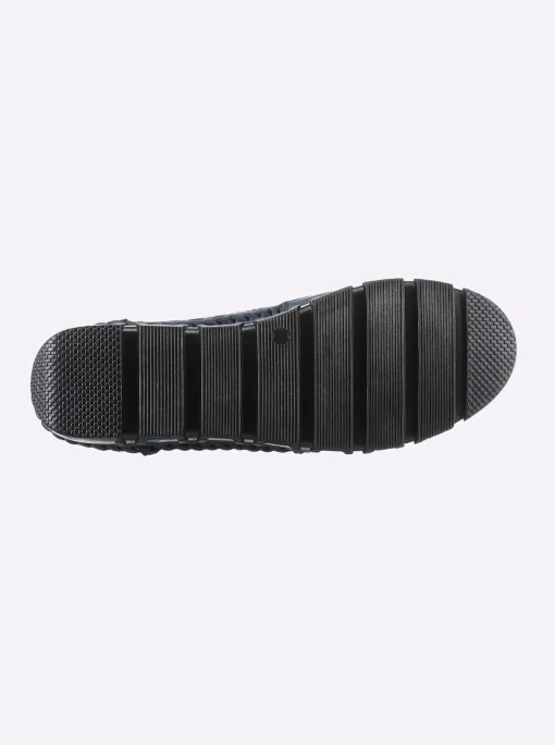 Schnürschuh