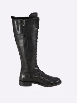 Schnürstiefel