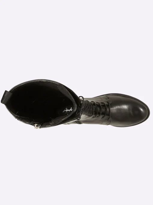 Schnürstiefel