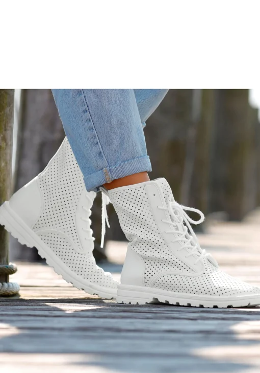 Schnürstiefelette